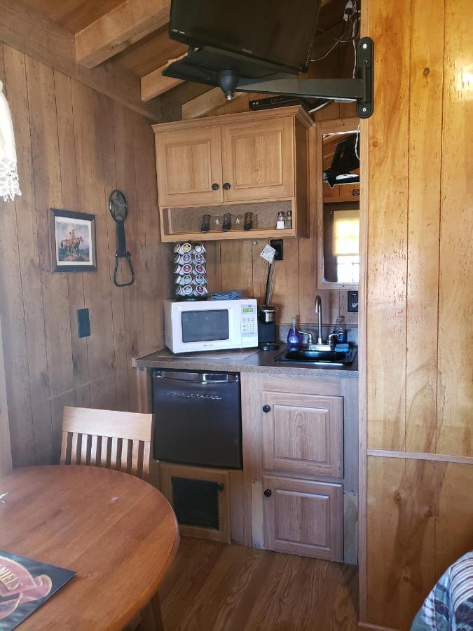 Stampede Rv B&B 툼스톤 외부 사진