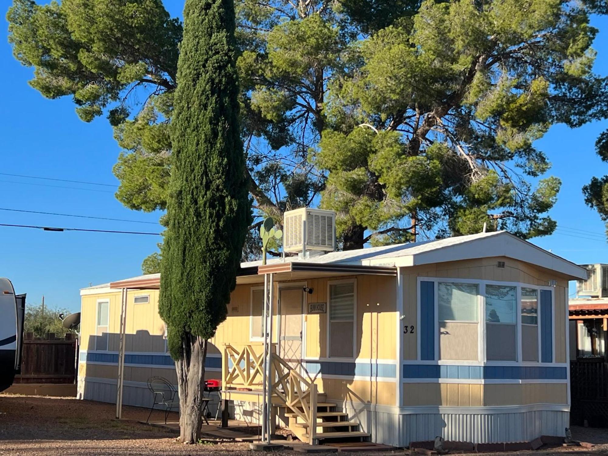 Stampede Rv B&B 툼스톤 외부 사진