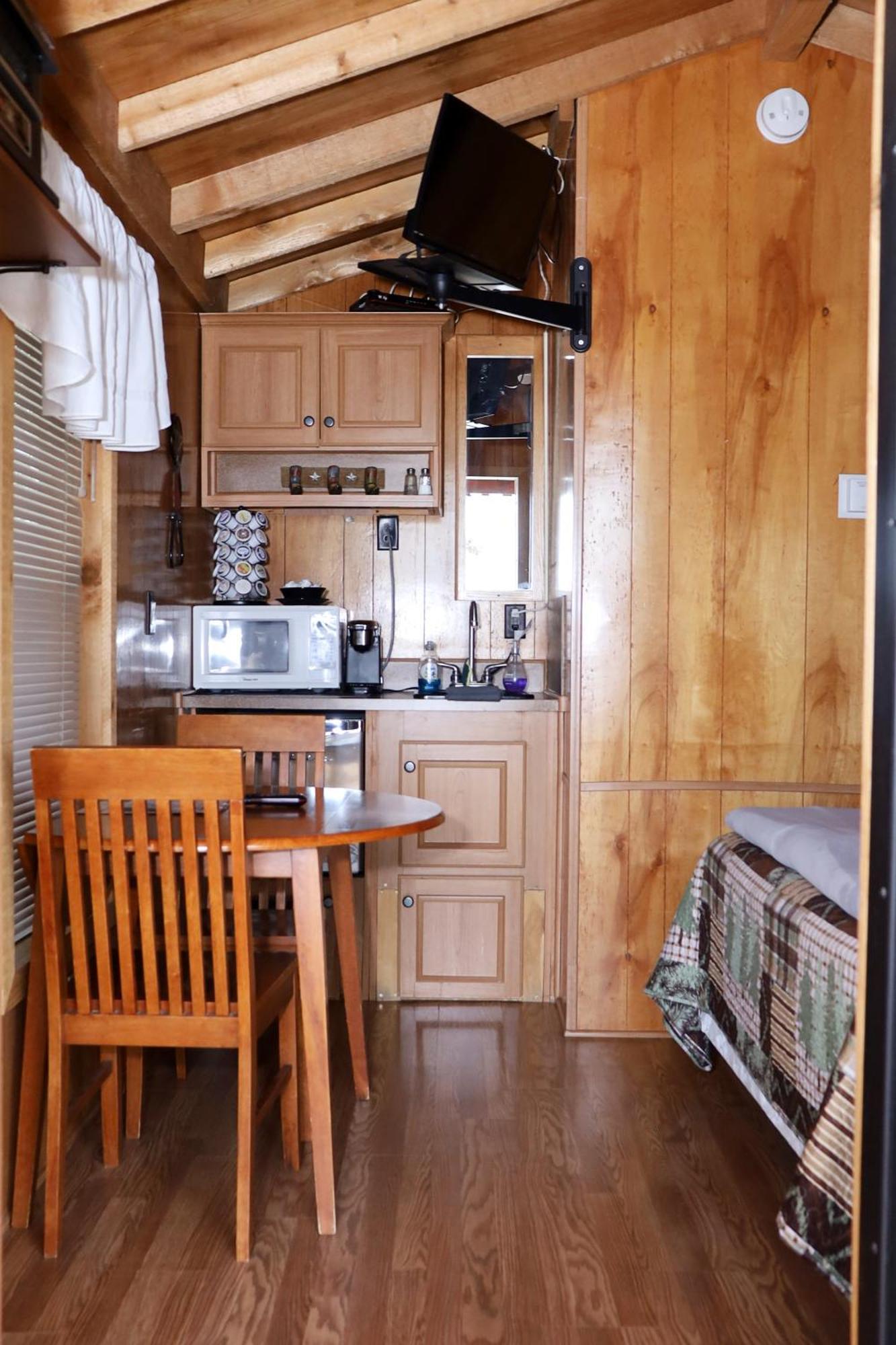 Stampede Rv B&B 툼스톤 외부 사진